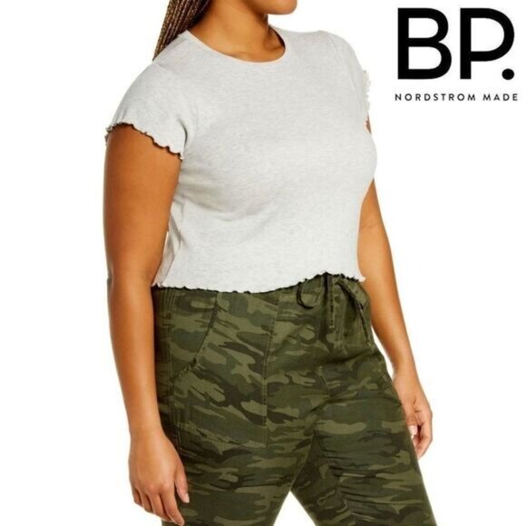 BP.‎ Women's Crewneck Ribbed Casual Baby Grey Light Heather T-Shirt NWT - Picture 2 of 5